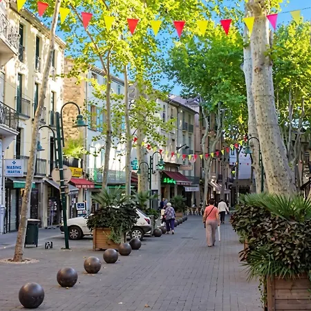 Lumineux Pres De - 55 M² Avec Balcon Appartement